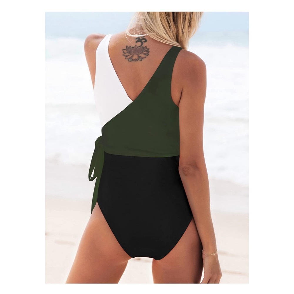 NWT Cupshe Color Block Swimsuit - Picture 4 of 5